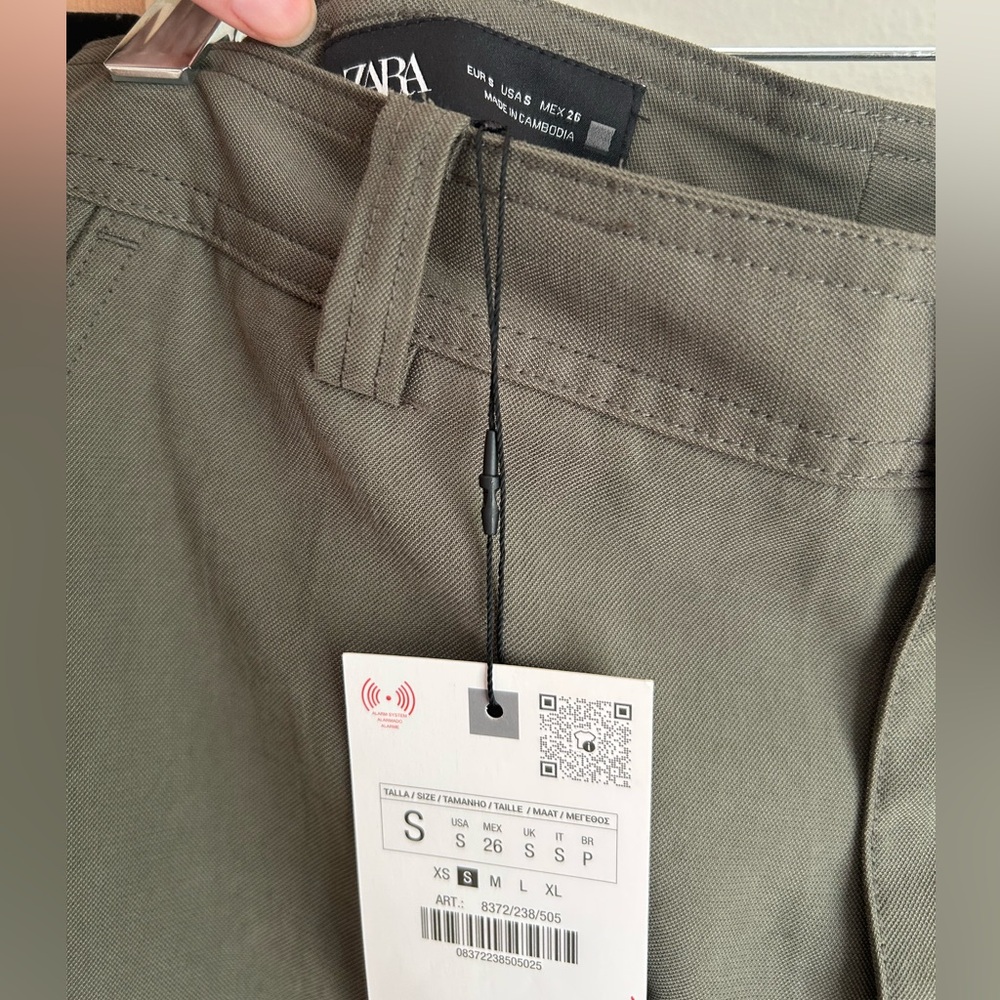 Zara Olive Chino Pants with Pleated Hems - Picture 5 of 7